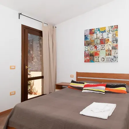 Sardinia-infinityholidays * Costa Paradiso